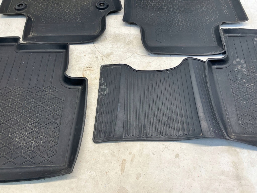 фото №6, Rav4 v гибрид комплект коврики резиновых перед задняя