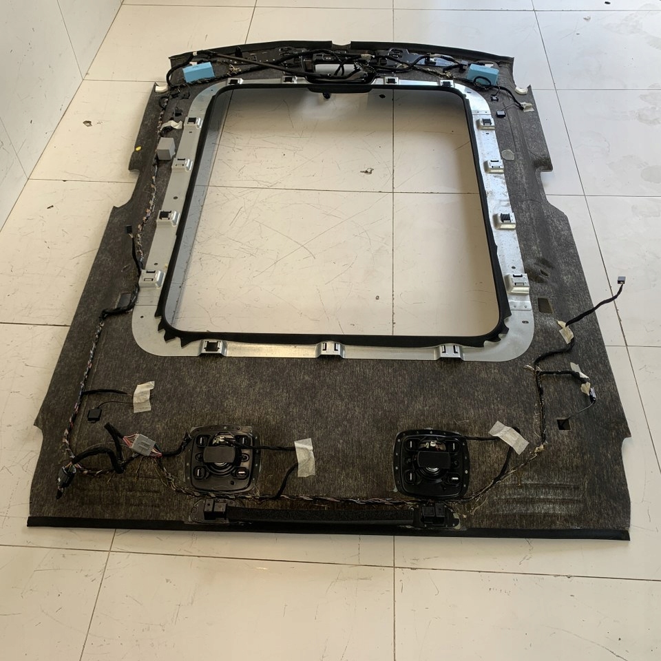 фото №10, Потолок панорама czarna dodge ram v 1500 limited 19-23r