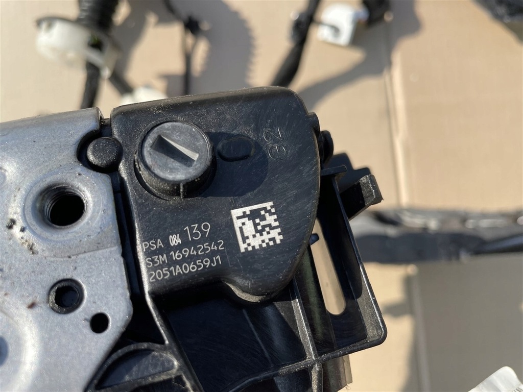 фото №9, Замок электропроводка дверь левый перед peugeot expert iii 3 16-23r