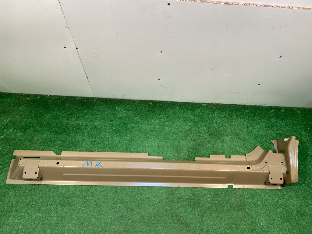 фото №2, Tesla model 3 обшивка порог внутреннее порог левый