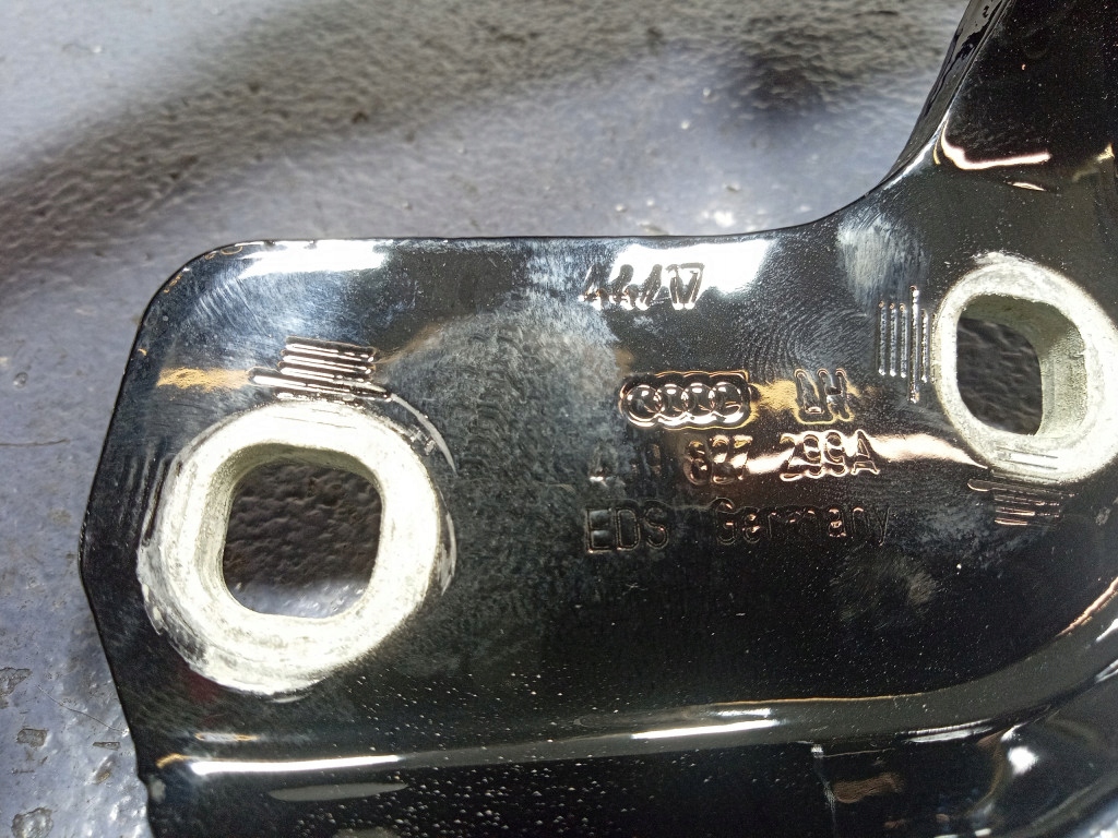 фото №6, Audi a6 c7 avant allroad петля задний крышки задняя левый 4g9827299a ly9b