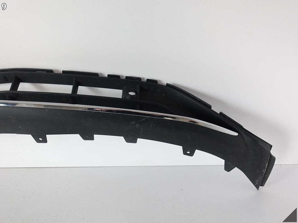 фото №10, Mercedes gla ii h247 amg 19- нижня kartka w бампер перед хром