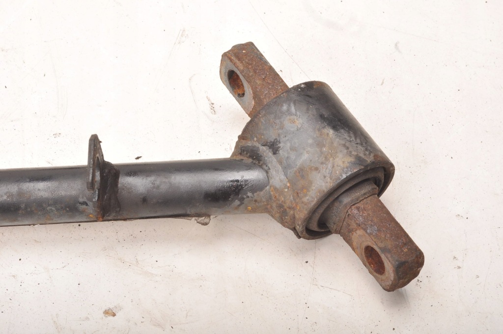 фото №7, Alfa romeo 4c 1.75 tbi 241km рычаг перед