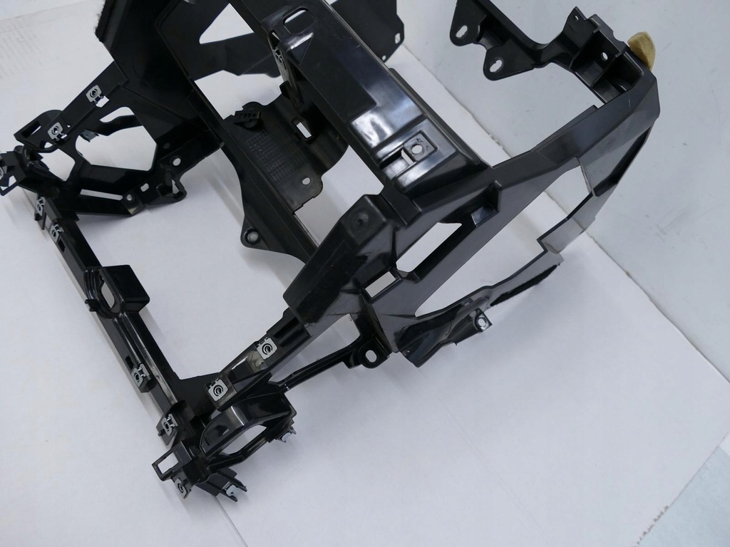 фото №3, Range rover sport l320 рамка радіо кронштейн