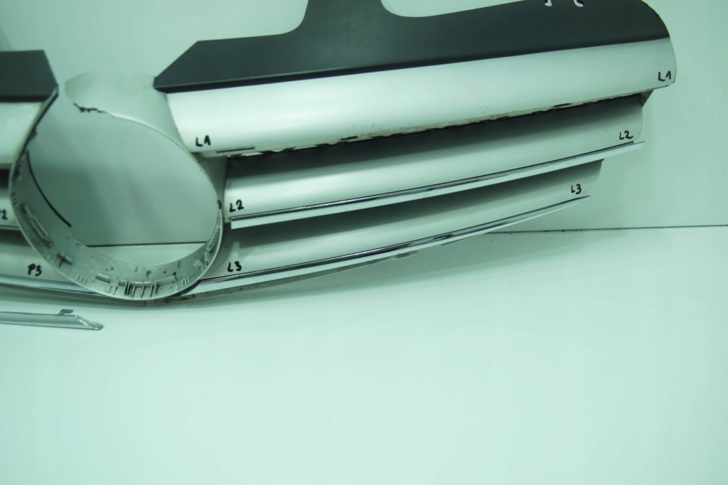 Решётка радиатора молдинг хром решетка mercedes cl w216 с Разборки