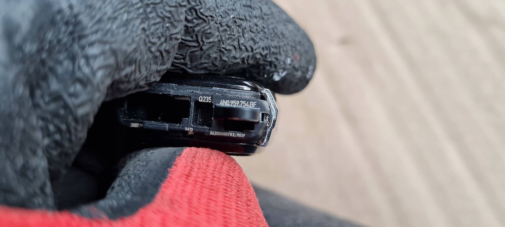 фото №11, Sq8 4m q8 ключ pilot корпус sline panic usa 4n0959754bf sq7 4m q7