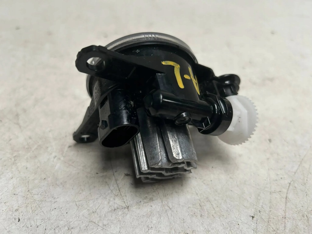 фото №8, Противотуманная фара правый opel astra l 2023