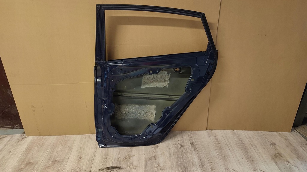 фото №6, Ford fiesta mk7 дверь правый задняя