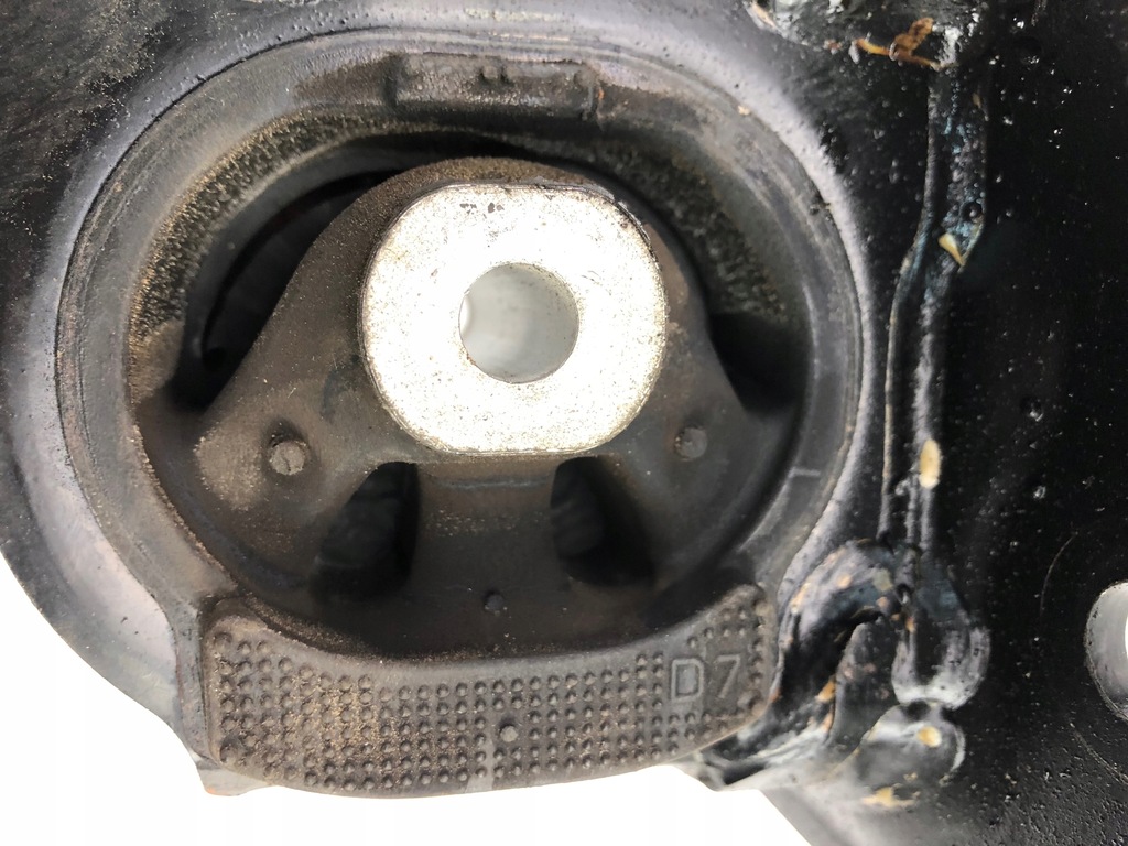 фото №8, Toyota rav4 iv кронштейн подушка двигателя