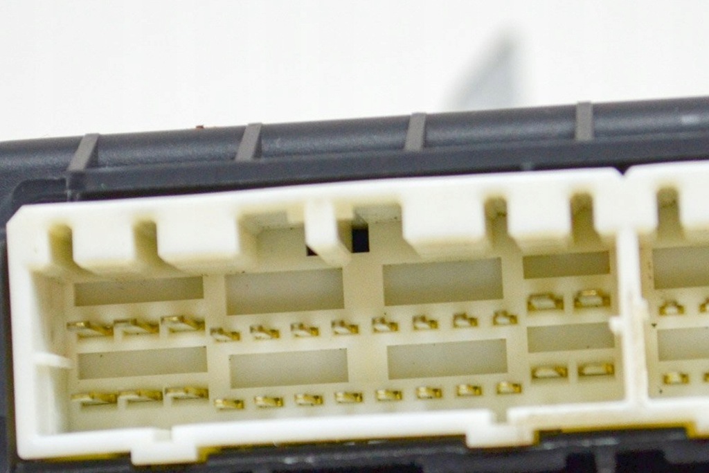 фото №5, Kia carens un 2.0 cvvt комфорт встроенный ecu управление unit 95400-1d611 106kw 2