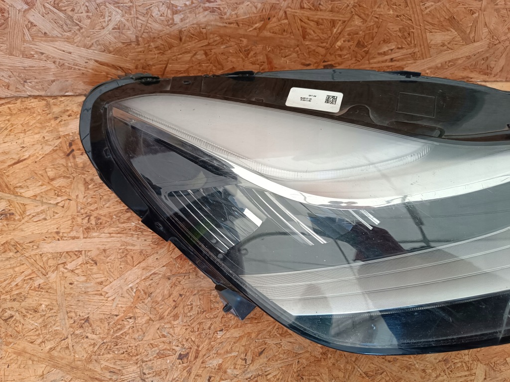 Фара праві перед 1077376-50-b tesla model 3 led Київ