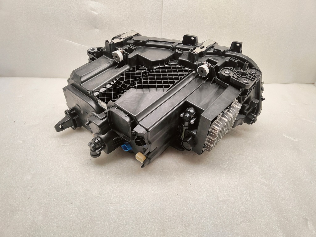 фото №7, Bmw 7 g70 full led лампа правый перед 5a5f0d8