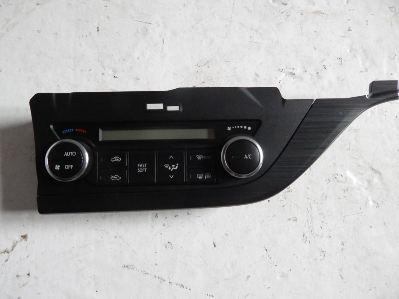 фото №1, Панель кондиціонера toyota auris ii 12-15