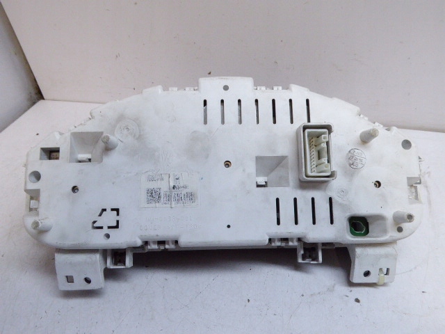 фото №9, Colt vi z30 04-08 счетчик приборы спидометр защита рамка