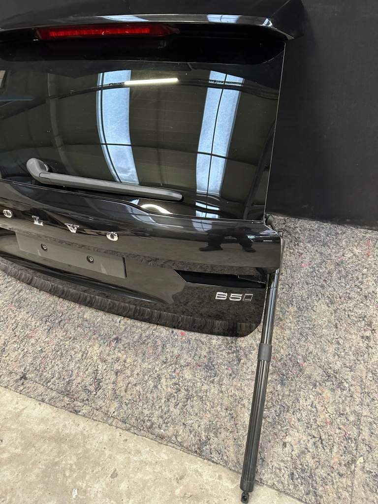 фото №3, Кришка багажника багажника задня камера volvo xc60 ii