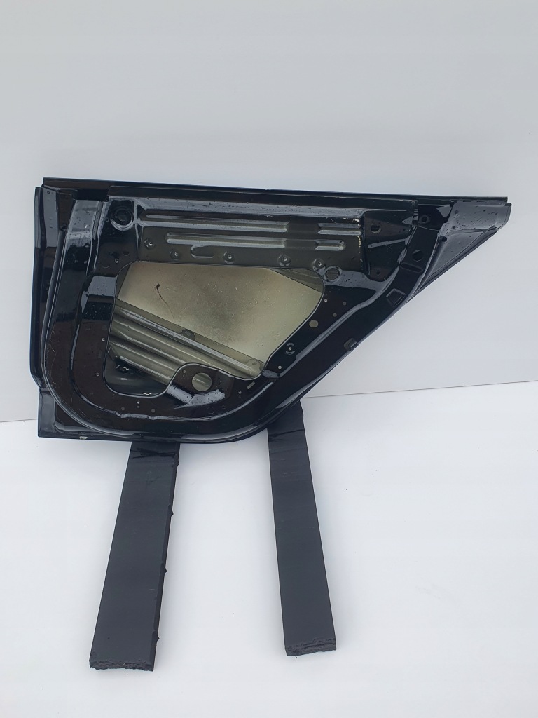 Tesla model 3 17- дверь правый  задняя правое  задняя Оригинал