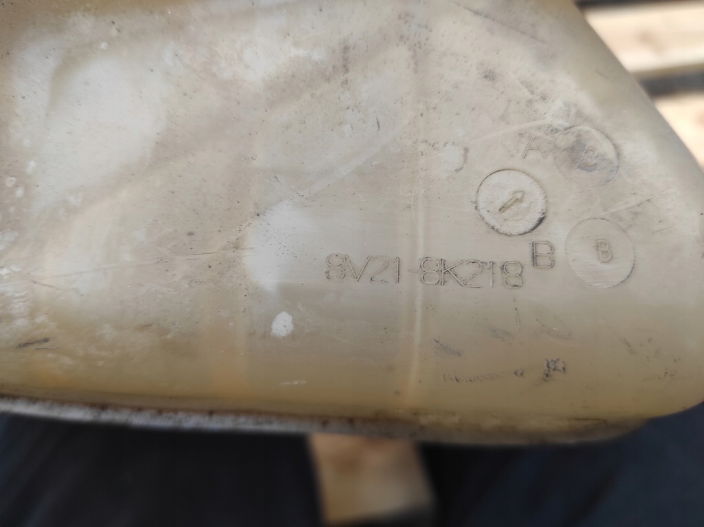 фото №5, Бачок розширювальний ford fiesta mk7 8v21-8k218-b