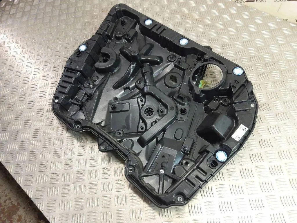 Підйомник скло задніх лівих двері bmw x3 g01, f97 7393457 2.0l Недорого