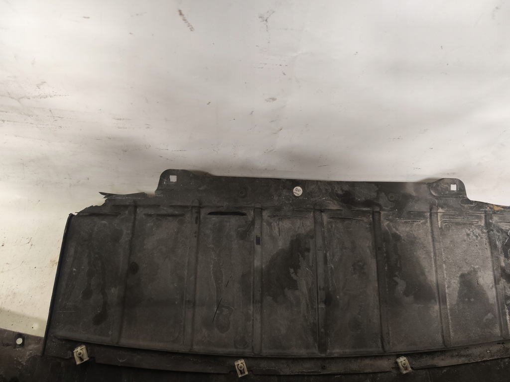 фото №8, Бампер перед передній b81 kompletny 6 pdc bmw i3