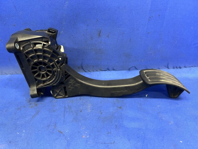 фото №1, Потенциометр педаль газа 9838028180 toyota proace 20r