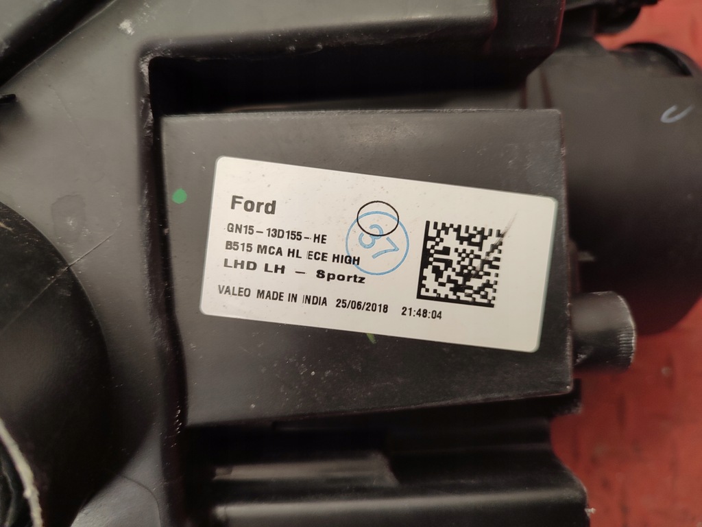 фото №14, Ford ecosport ксенон high st чорний ecosport ładna europa лампа права ліва