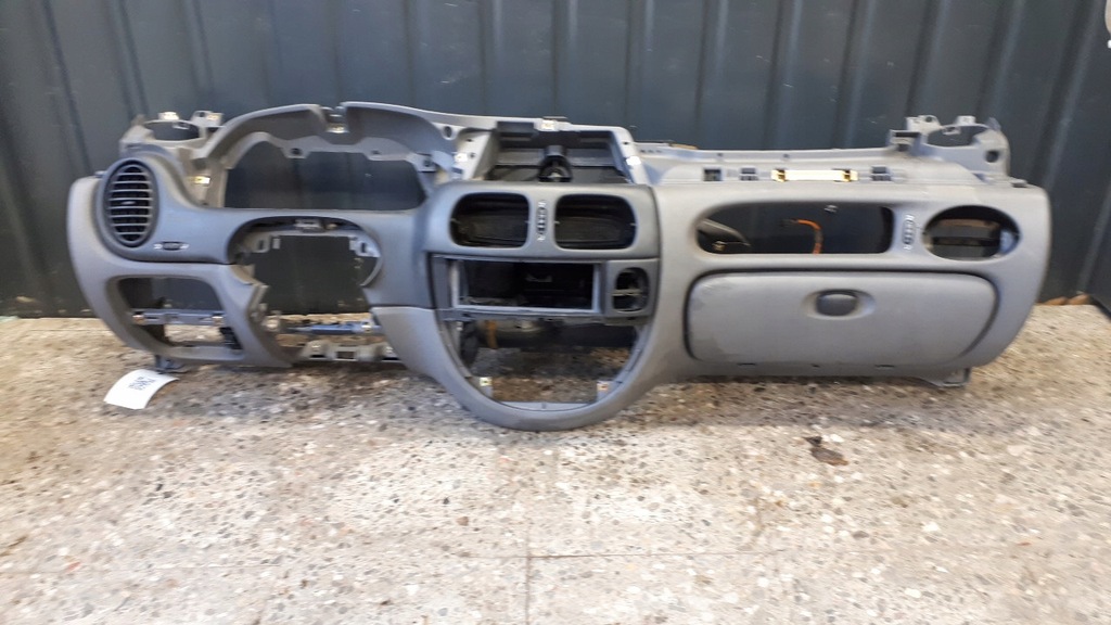 фото №1, 7700839268 панель приладів панель приладів консоль renault megane i