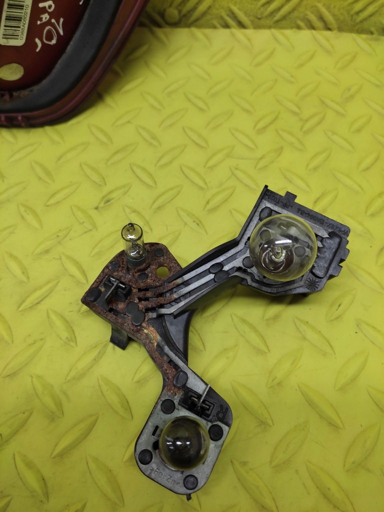 фото №7, Citroen c5 iii kombi лампа правий задня w кришка багажника