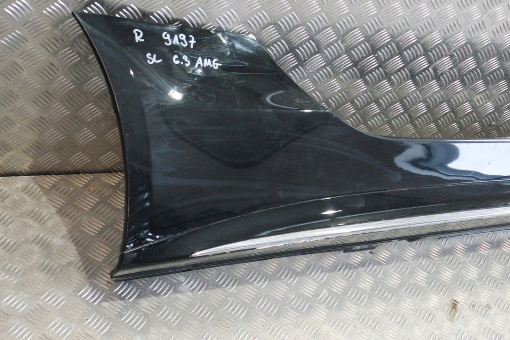 фото №2, Podswietlna правая молдинг порог mercedes sl 232 r232 amg