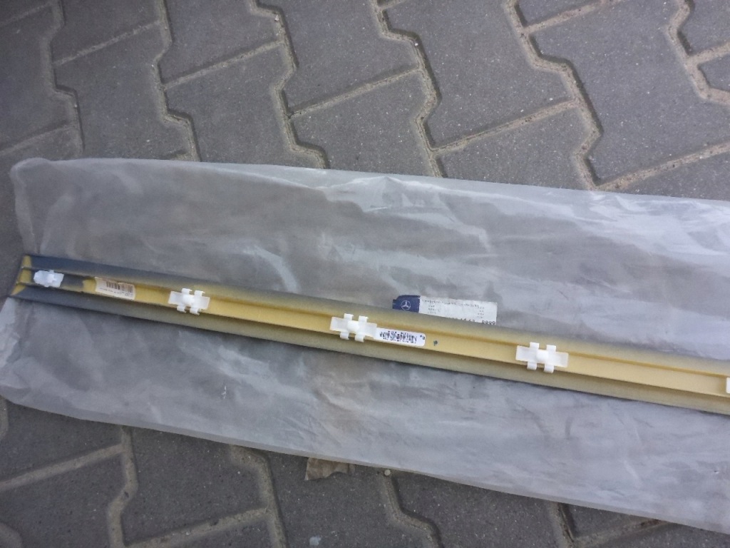 фото №6, Mercedes a251 r-klasa молдинг дверь перед правый nowa оригинал