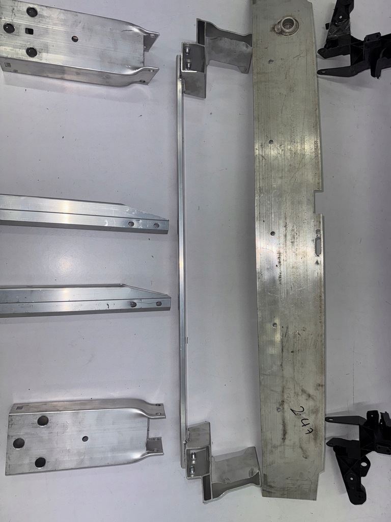 фото №6, Pas передний mercedes gla glb h247 x247 a247 w247