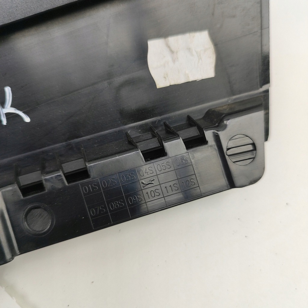 фото №5, Audi a4 s4 b9 8w 2017 левая сторона молдинг / прокладка стекло дверь задних