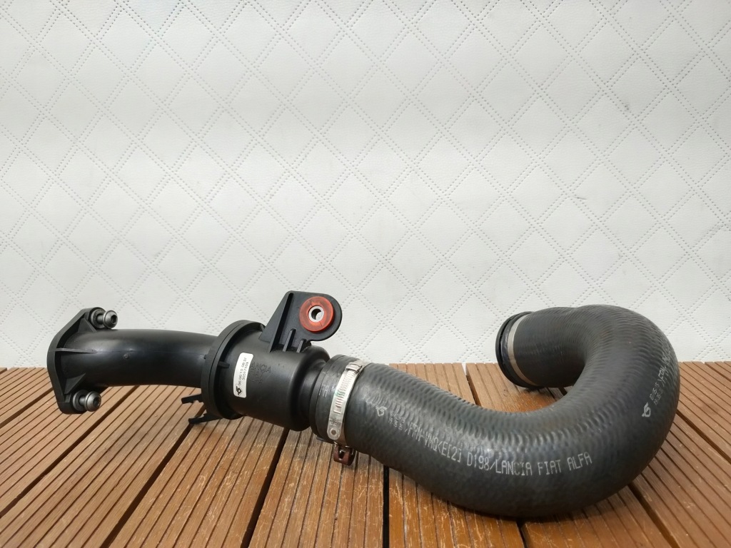 фото №1, Alfa romeo giulietta 10-18 1.6 jtd труба повітря wąż шланг 50517103 оригінальний номер