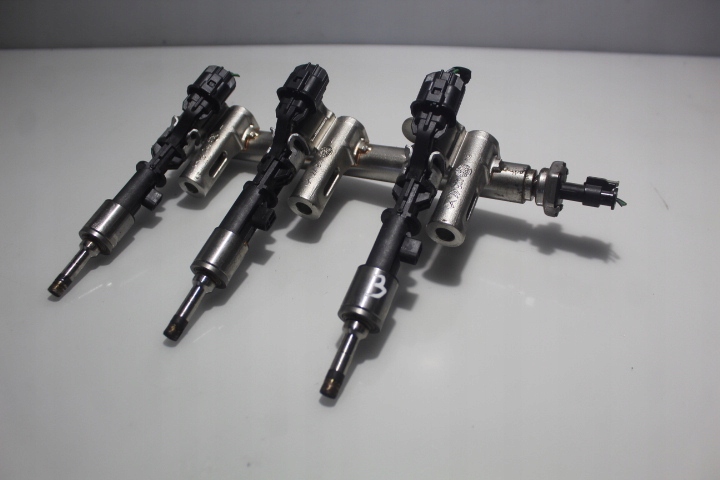 фото №1, Молдинг впрыскная opel corsa f 1.2