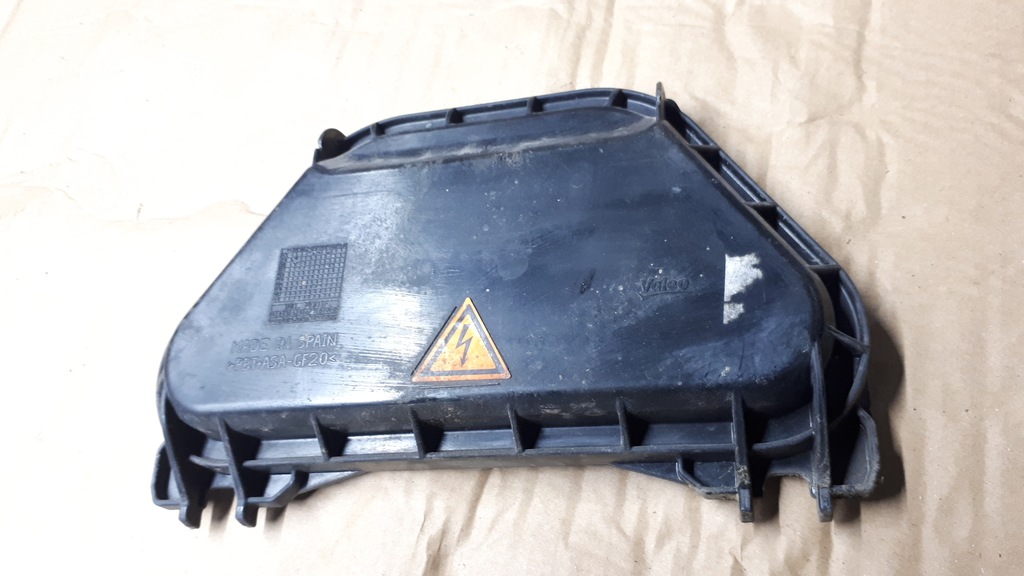 фото №1, A5 8t s5 крышка заглушка лампы перед