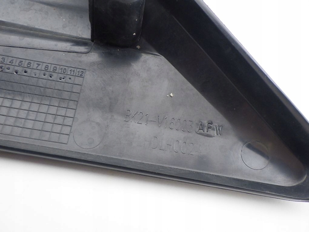 фото №8, Ford transit custom 12- трикутник na крила правий