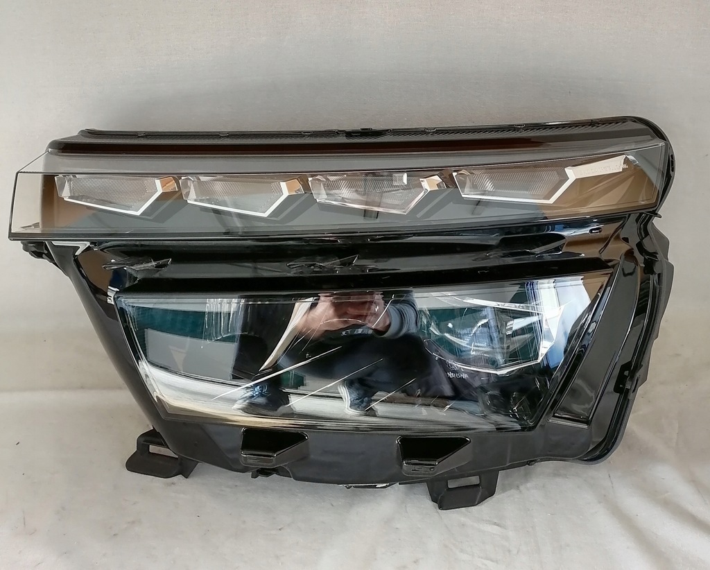 фото №1, Skoda kamiq лампа фара левый full led