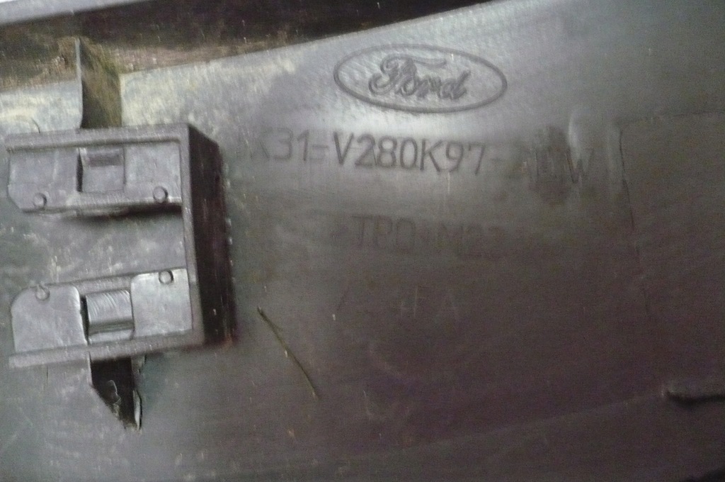 фото №12, Ford transit mk8 молдинг крила ліва задня 2014-