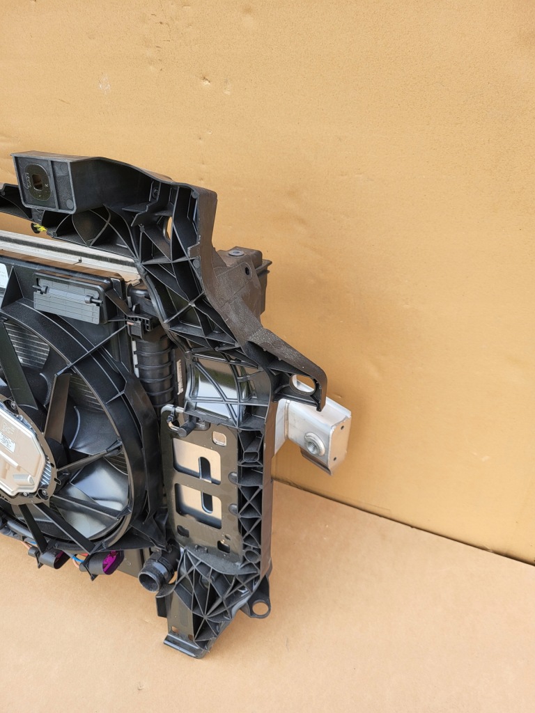 Комплект радіатор ремінь передній вентилятори audi q8 3.0 tdi quattro Недорого