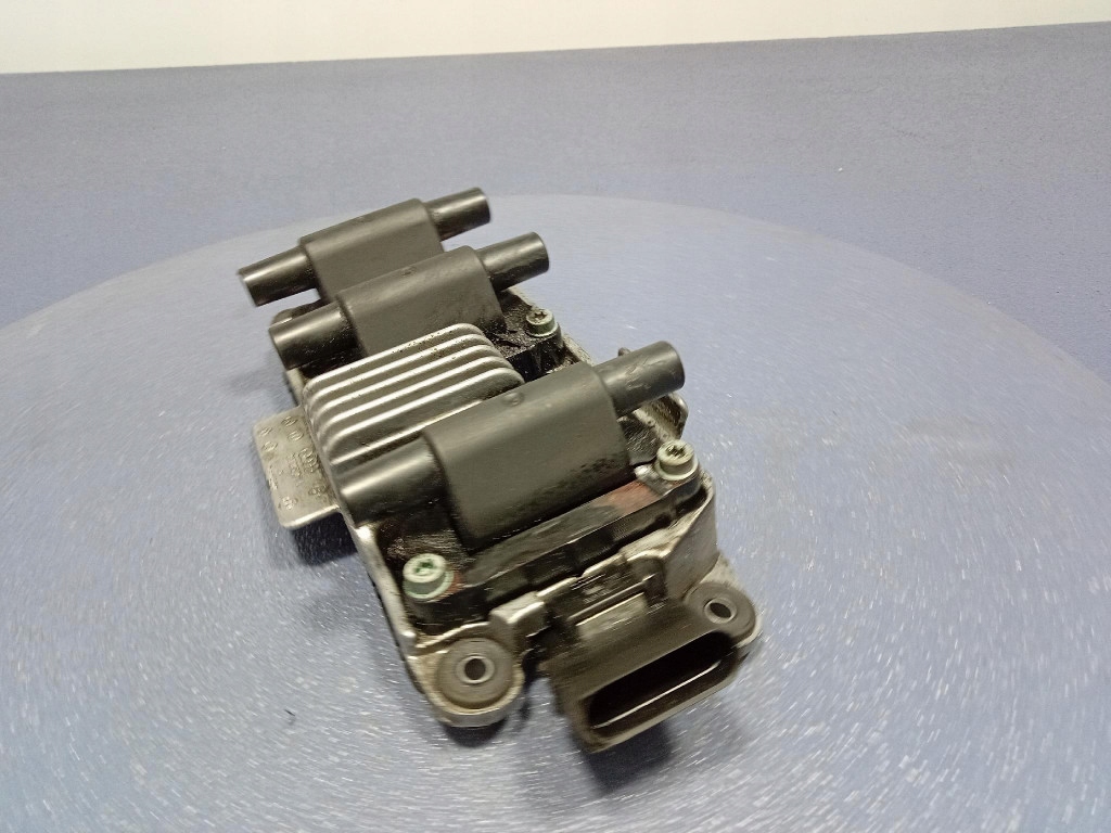 фото №8, Audi a6 c5 2.4 b котушка запалювання 078905104a