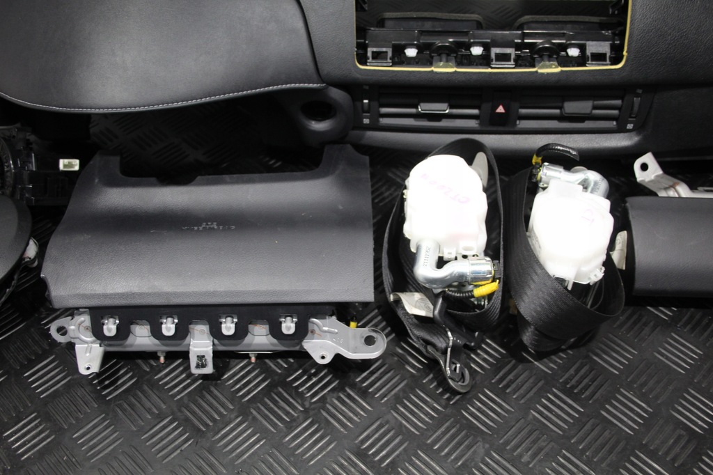 фото №5, Панель приладів консоль подушка безпеки подушки безпеки lexus ct200h