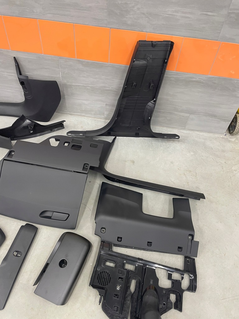 фото №4, Все пластики салона защита стойка a5 8w