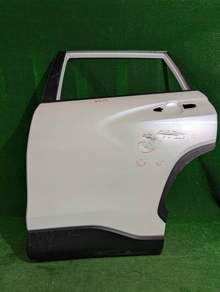 Купити Двері задні ліва лівий задній toyota corolla cross nr.3415