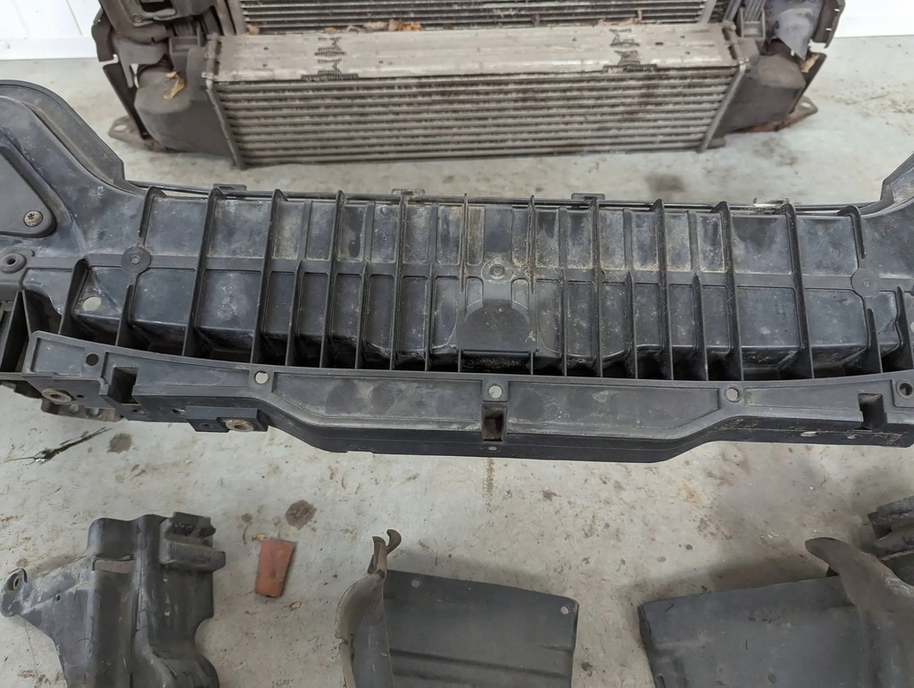 фото №7, Volvo s60 ii v60 i 2014-2018 2.0 d4 pas передний усилитель радиатор