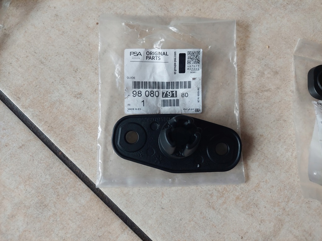 фото №8, Ролик направляющая дверь правых - opel zafira life