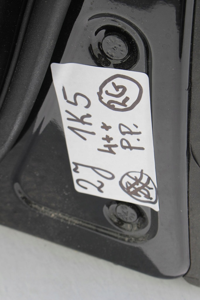 Vw jetta дверь правое  перед + задняя сторона правая передние + задняя 2 штуки kol в Украине