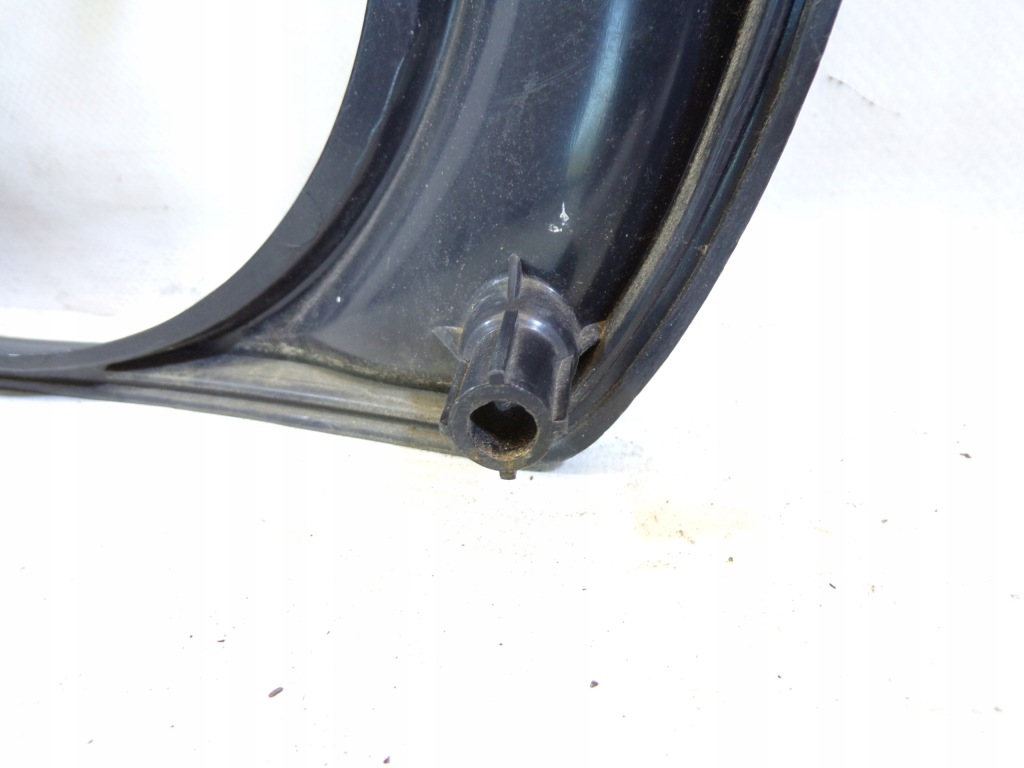 фото №4, Решітка радіатора панель фари лампи фара права правий skoda 105l