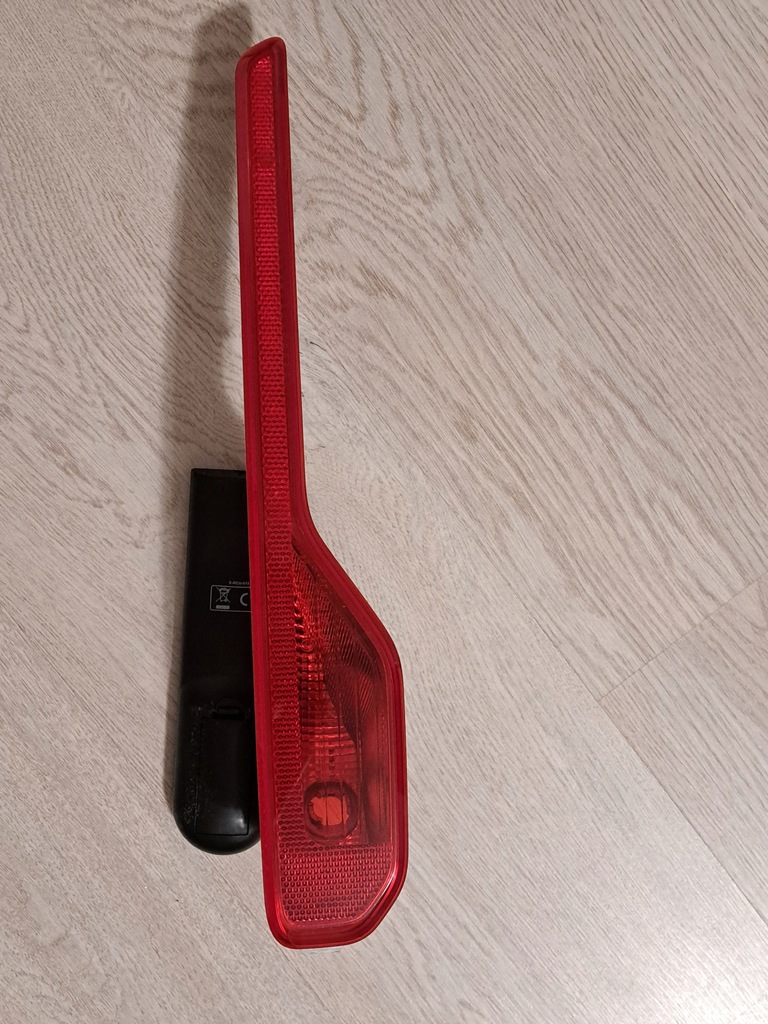 фото №1, Лампа протитуманна ліва сторона rok 2018 volvo xc40 /32228782