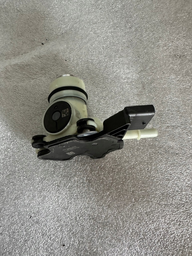 Купити Насос adblue bosch f01c250168....