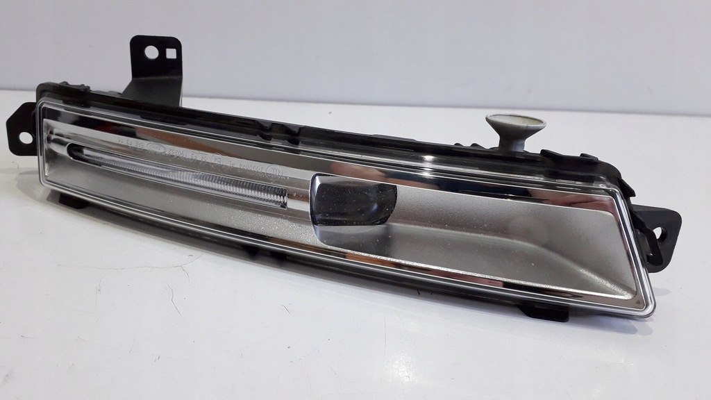 фото №1, Jaguar f-pace противотуманная фара led drl левый перед hal 3867