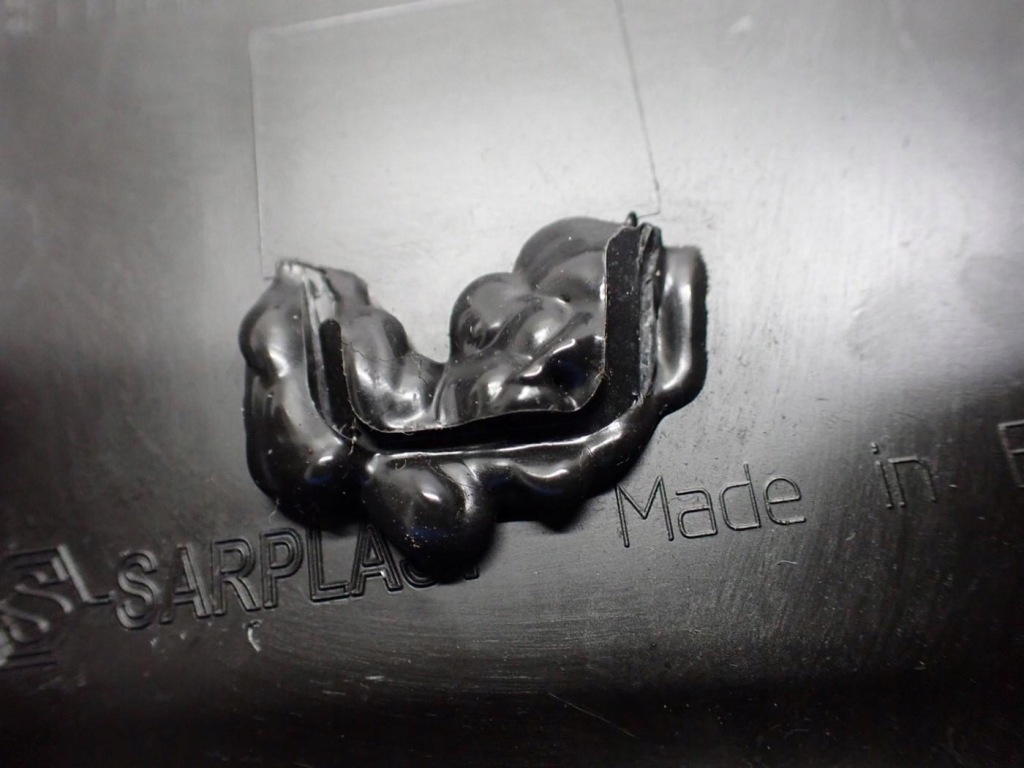 фото №3, Молдинг боковая правый задняя 768f30004r renault master iii 15r